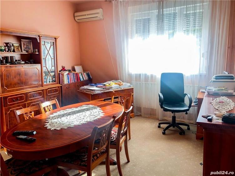 Casă cu 5 camere cu Teren 400 Mp în Mehala