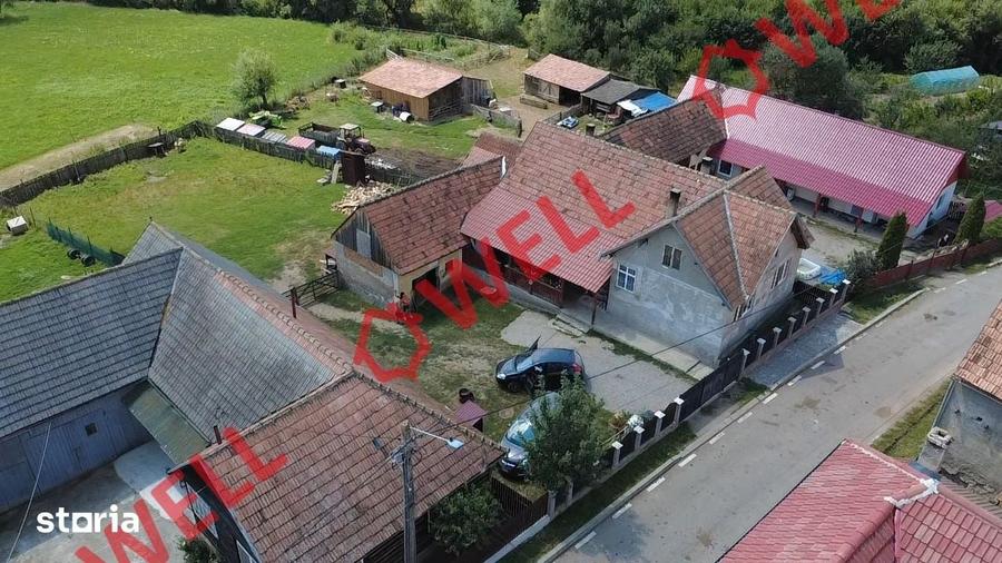 Casă cu 2 camere cu Teren 966 Mp în Barcani