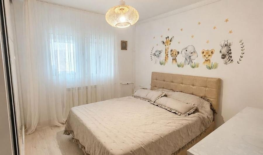 Apartament cu 3 camere decomandat în Unirii