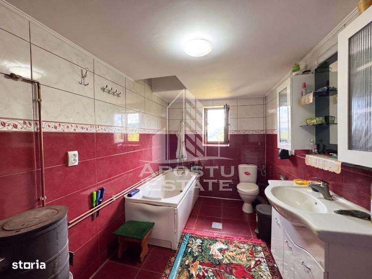 Casă cu 4 camere în Bădăi