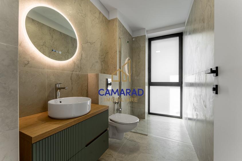 Casă individuală cu 6 camere cu Canalizare în Băneasa