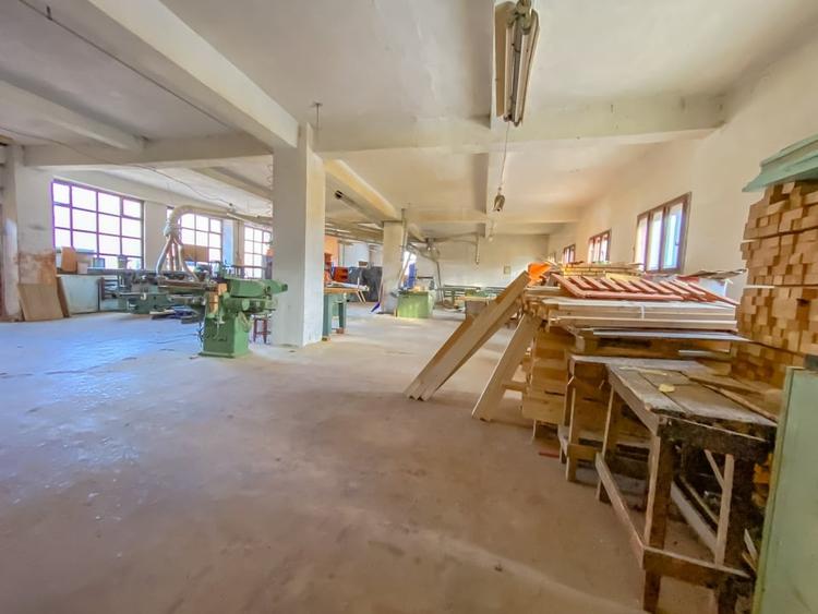 Spațiu industrial, de 1,473 mp, în Tulgheș