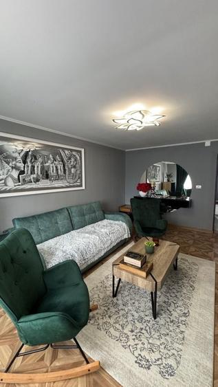 Apartament cu 2 camere decomandat în Petros