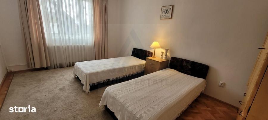 Casă cu 4 camere cu Teren 200 Mp în Sub Arini