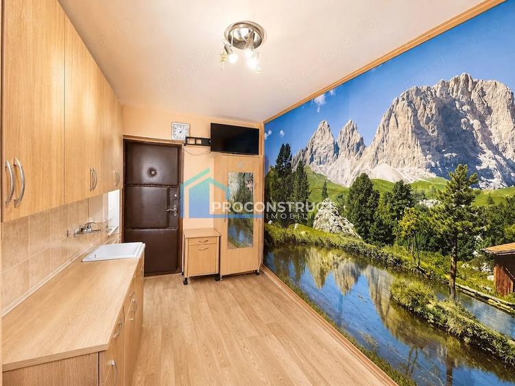 Apartament cu 3 camere decomandat în Dâmbovița