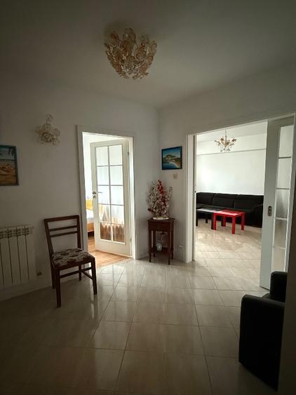Apartament cu 2 camere decomandat în Capitol