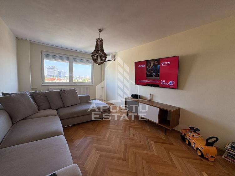 Apartament cu 3 camere decomandat, mobilat în Take Ionescu