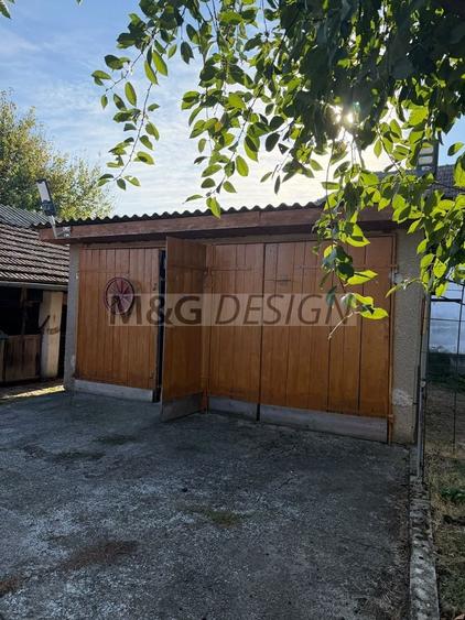 Casă individuală cu 4 camere cu Teren 2260 Mp în Uivar