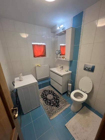 Apartament cu 3 camere decomandat, mobilat în Central
