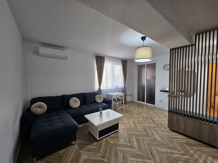 Garsonieră decomandată în Runcu
