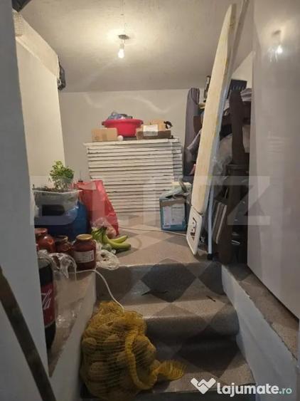 Casă cu 4 camere cu Teren 1500 Mp în Central