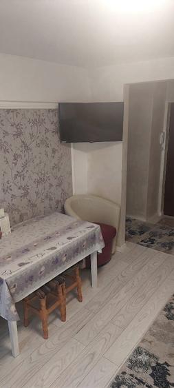 Apartament cu 2 camere decomandat în Est