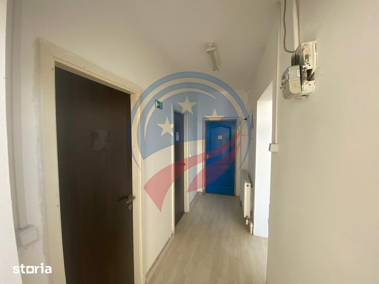 Spațiu comercial, de 350 mp, în Central
