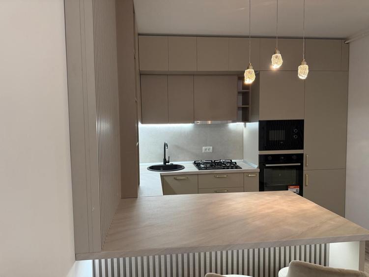 Apartament cu 2 camere decomandat în Central