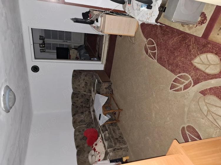 Casă cu 5 camere cu Teren 396 Mp în Central