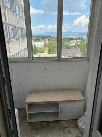 Apartament cu 3 camere decomandat în Simeria