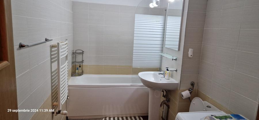 Apartament cu 2 camere decomandat, mobilat în Vitan Mall
