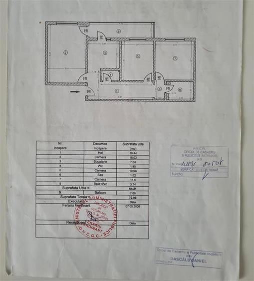 Apartament cu 3 camere decomandat, mobilat în Nicolina