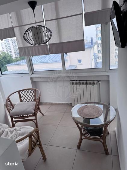 Apartament cu 3 camere, mobilat în Republicii