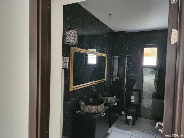 Spațiu comercial, de 450 mp, în Stejaru (Farcașa)