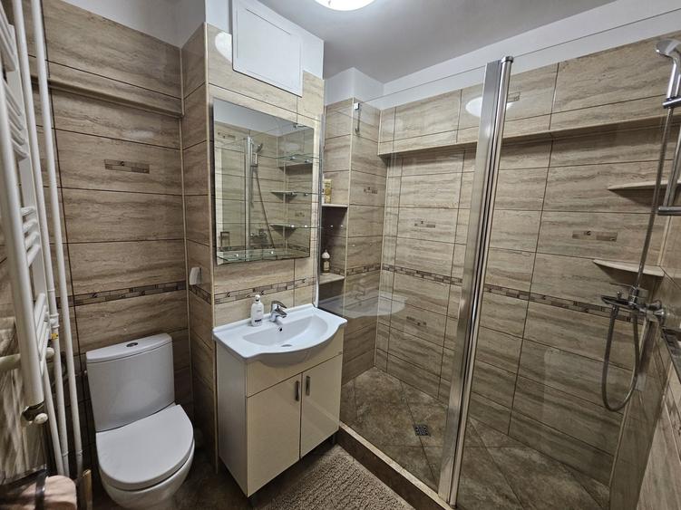 Apartament cu 2 camere decomandat în Colentina