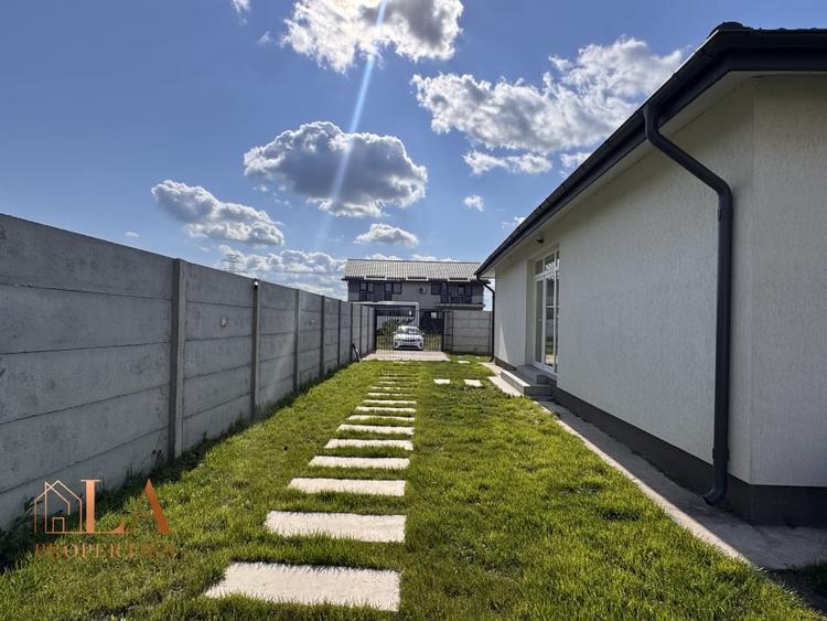 Casă individuală cu 4 camere cu Teren 500 Mp în Clinceni