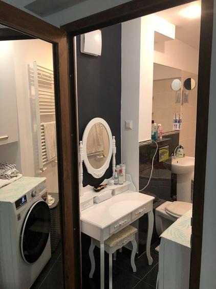 Apartament cu 2 camere semidecomandat în Ultracentral