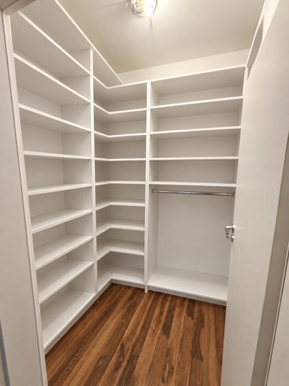 Apartament cu 2 camere decomandat, mobilat în Podgoria