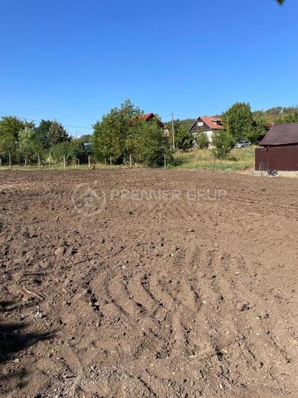 Teren Construcții intravilan de 451 mp, în Tomești