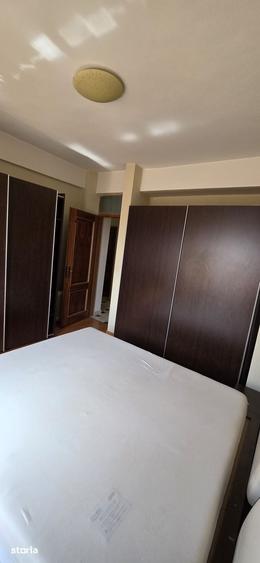 Apartament cu 4 camere în Democrației