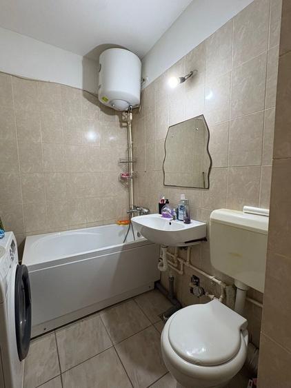Garsonieră decomandată în Traian