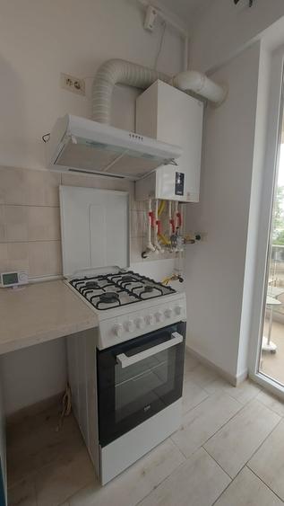 Apartament cu 2 camere decomandat în Berceni