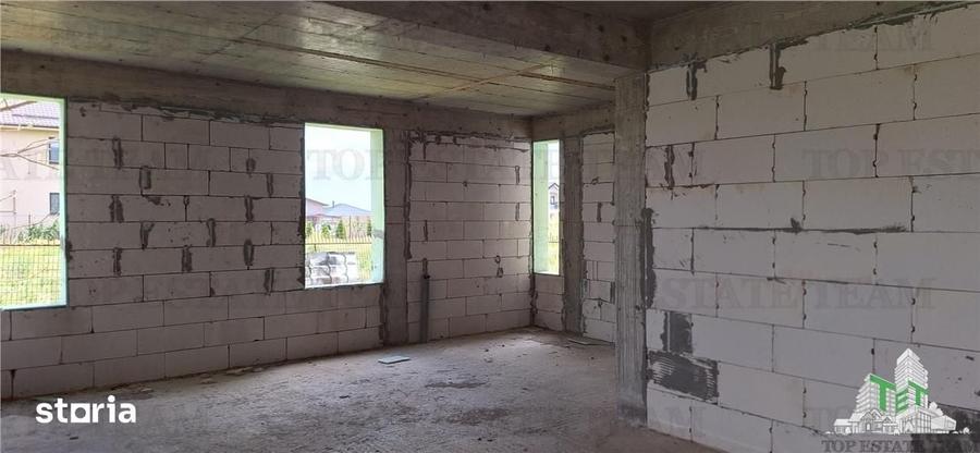 Casă cu 6 camere cu Teren 450 Mp în Valu lui Traian