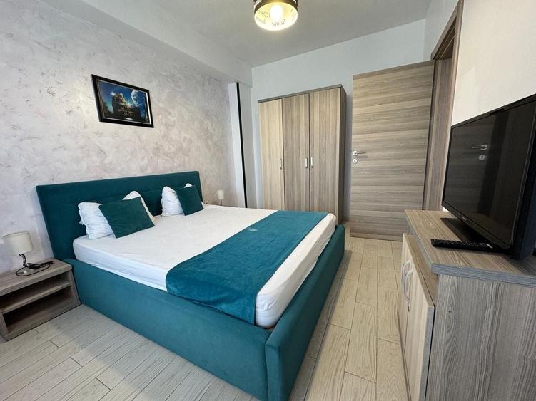 Apartament cu 2 camere semidecomandat, mobilat în Nord