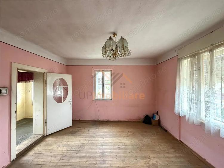 Casă cu 3 camere cu Teren 975 Mp în Sântimreu