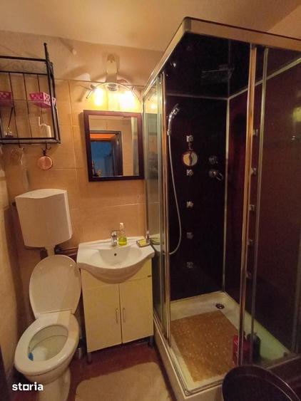 Apartament cu 3 camere decomandat în Drumul Taberei