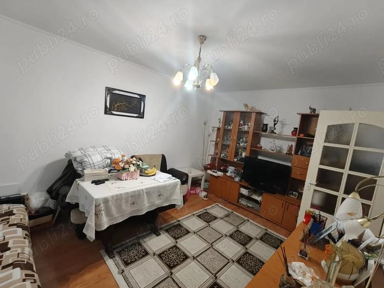 Apartament cu 3 camere decomandat în Tomis Nord