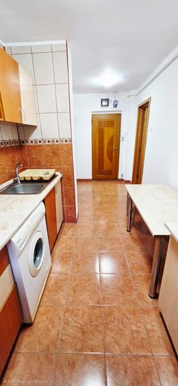 Apartament cu 2 camere semidecomandat în B-dul București