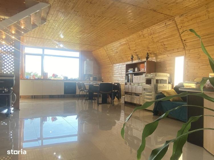 Casă cu 3 camere în Priseaca