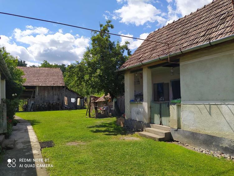 Casă cu 3 camere în Șeulia de Mureș