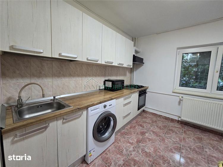 Apartament cu 2 camere, mobilat în Tei