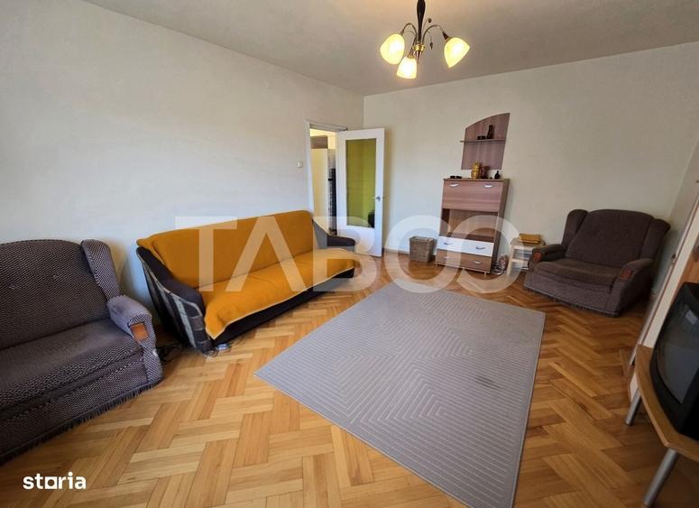 Apartament cu 3 camere decomandat în Terezian
