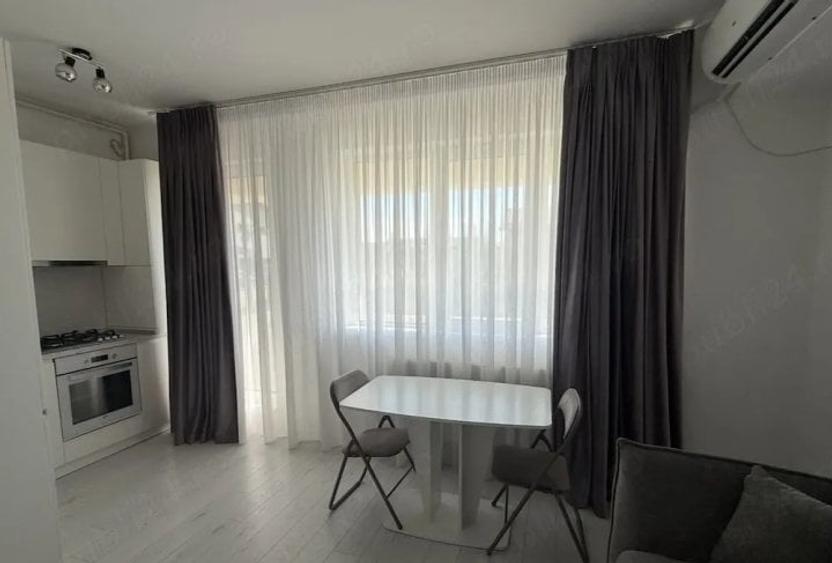 Apartament cu 2 camere semidecomandat, mobilat în Sălăjan