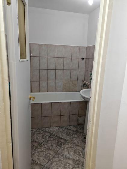 Apartament cu 3 camere decomandat în Rahova