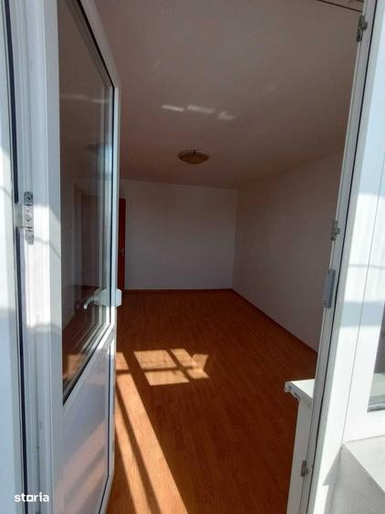 Apartament cu 2 camere decomandat, mobilat în Brâncoveanu