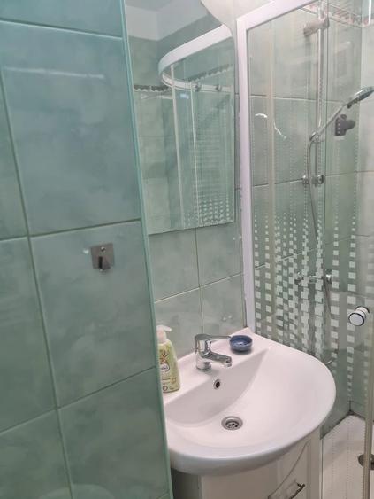 Apartament cu 2 camere decomandat în Milcov
