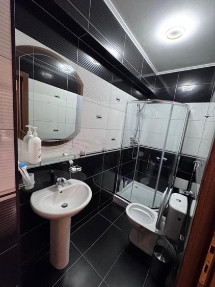 Apartament cu 2 camere decomandat, mobilat în 1 Mai