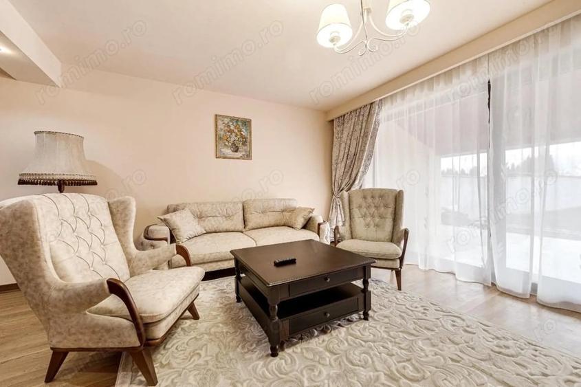 Casă cu 6 camere cu Teren 1013 Mp în Central