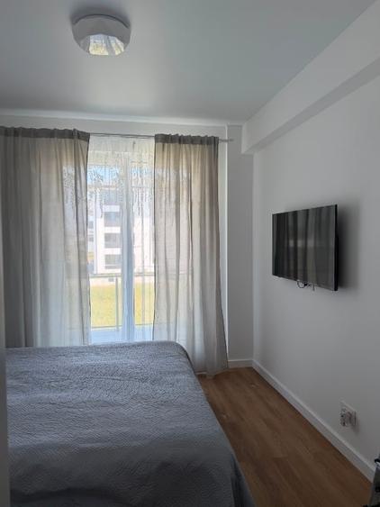 Apartament cu 3 camere decomandat, mobilat în Haliu