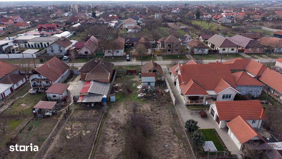 Teren de 1439 mp, în Slatina-Timiș